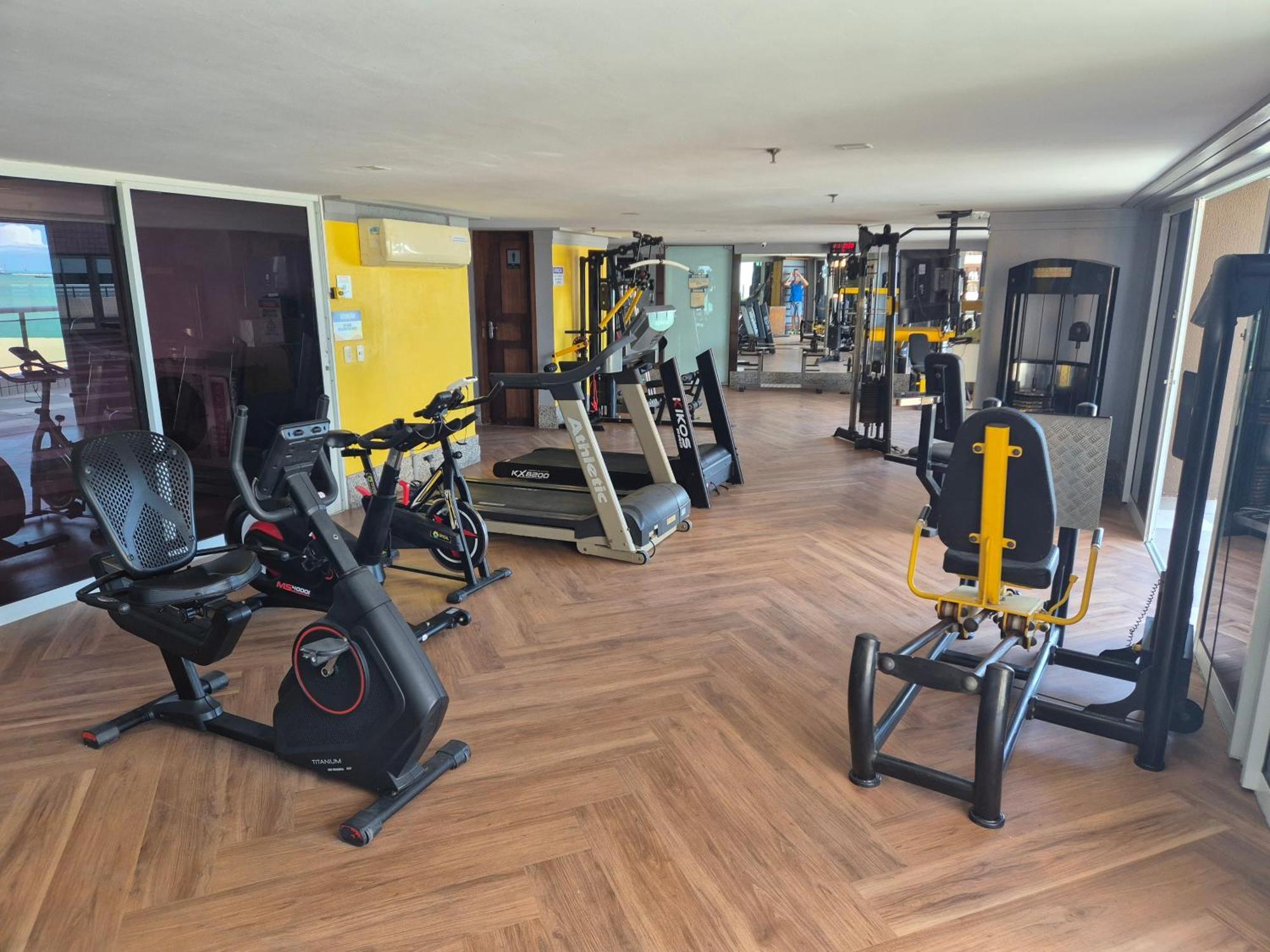 Edificio,terraço Do Atlantico, 2 Quartos, 2 Banhos, No Aterro Da De Iracema Apartamento *